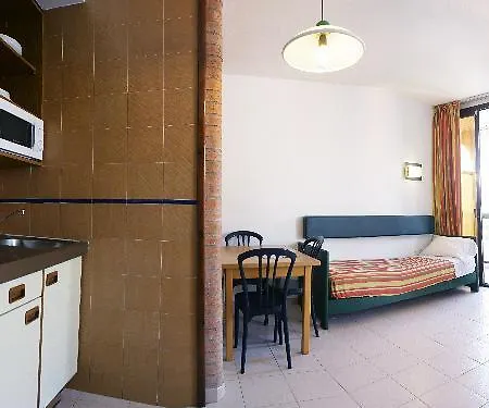 Rosanna Apartment *