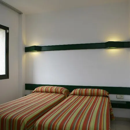 Rosanna Apartment