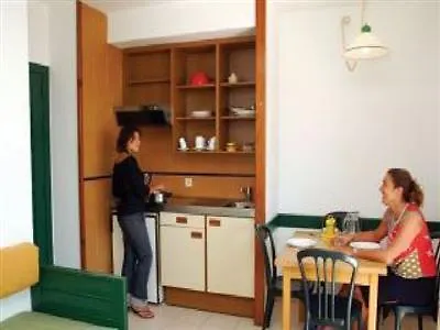 Rosanna * יורט דה מאר