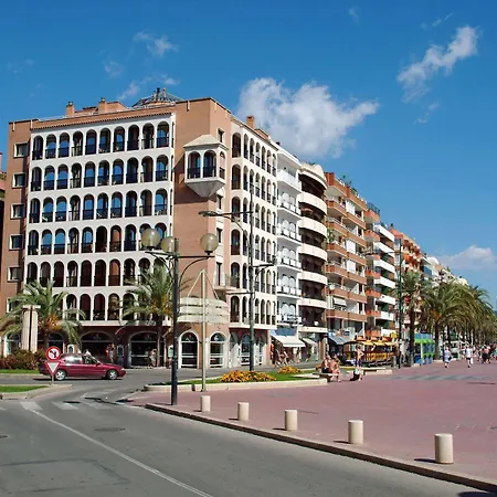 Rosanna Apartment